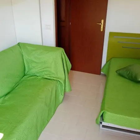 Tra Mare E Centro Paese