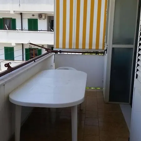 Tra Mare E Centro Paese Lägenhet *