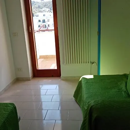 Tra Mare E Centro Paese Lägenhet *